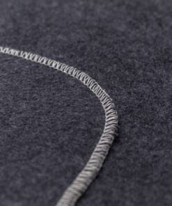 elbhunde dresden david fussenegger decke kleiner faulpelz naht