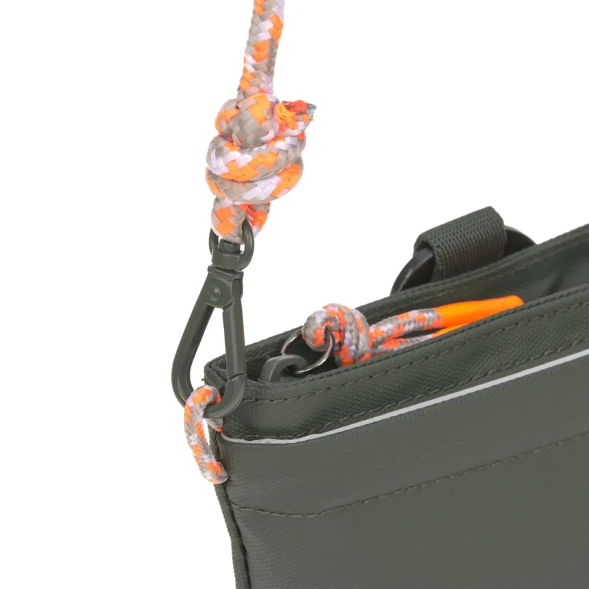 elbhunde dresden palopa leckerlibeutel karl dark olive umhaengeband