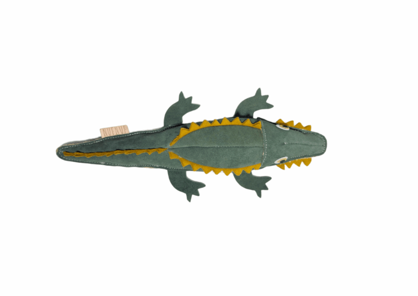 elbhunde nufnuf hundespielzeug aus leder und kokosfaser krokodil detail