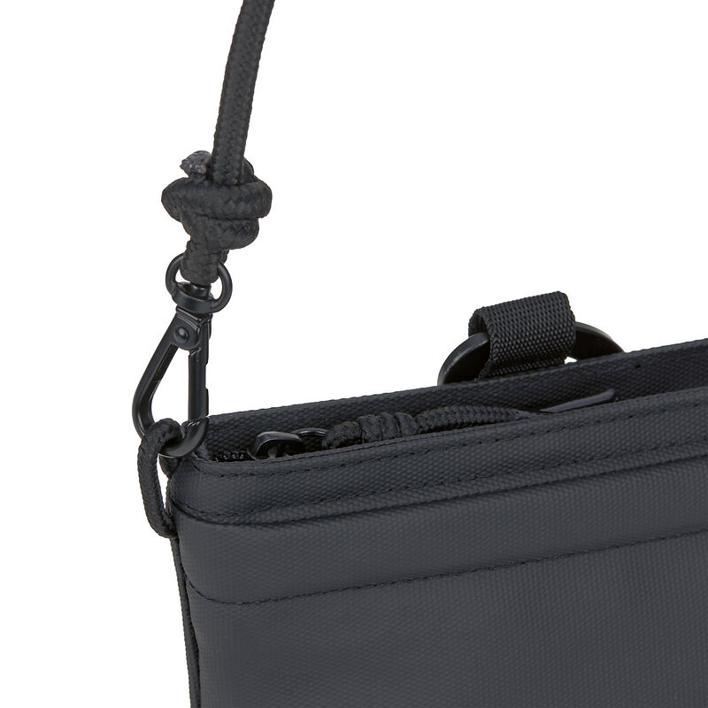 elbhunde-palopa-leckerlibeutel-karl-schwarz-gurt