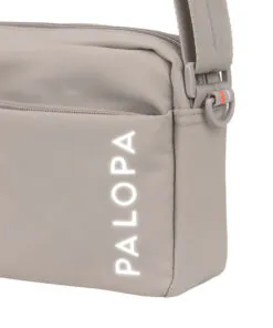 elbhunde-palopa-umhaengetasche-noka-taupe-logo-reflektierend